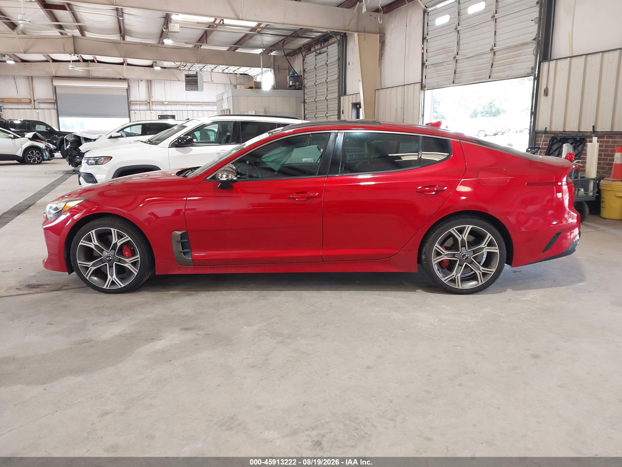 2020 KIA STINGER GT2