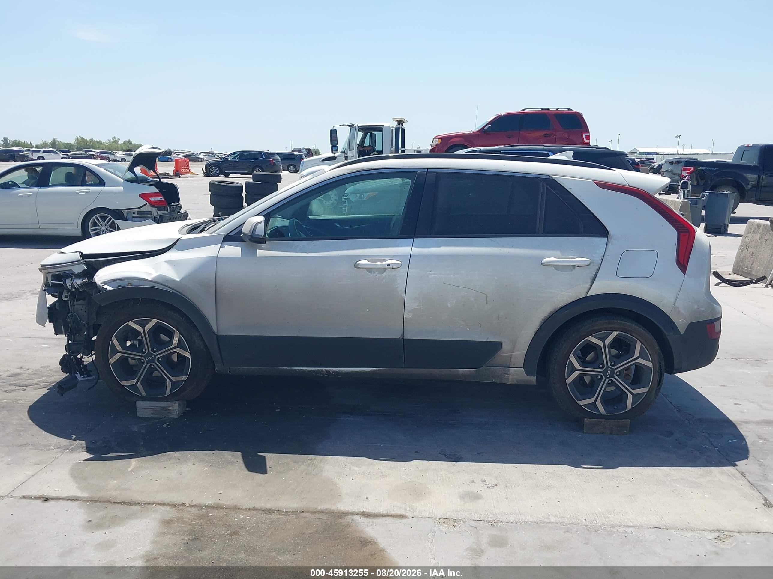 2023 KIA NIRO EX TOURING