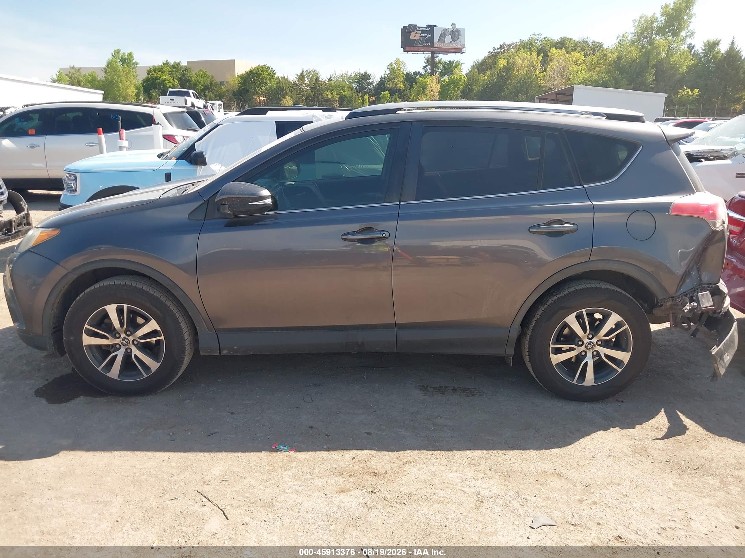 2018 TOYOTA RAV4 XLE