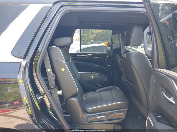 2023 CADILLAC ESCALADE 4WD PREMIUM LUXURY — I8