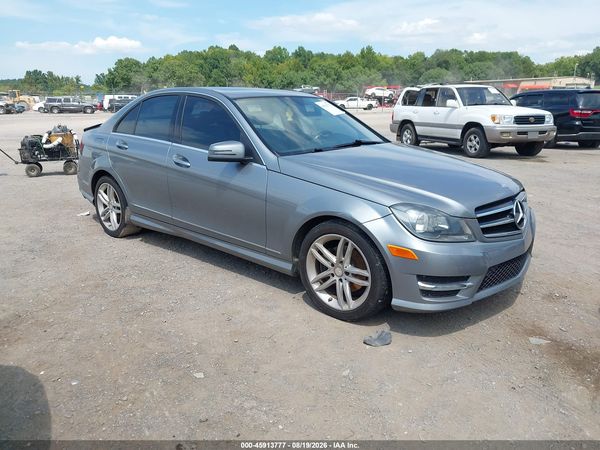 2014 MERCEDES-BENZ C 250 SPORT