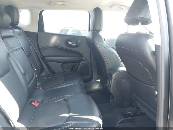 2018 JEEP COMPASS LATITUDE FWD — I8