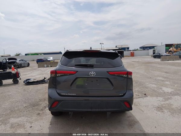 2021 TOYOTA HIGHLANDER XLE — I119