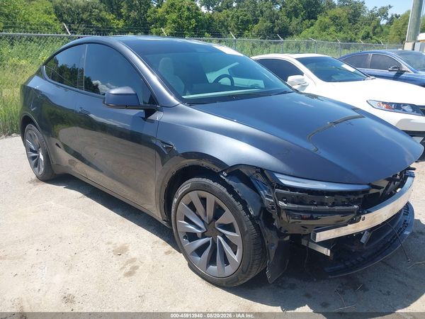 2026 TESLA MODEL Y