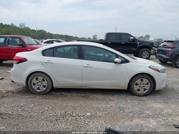 2017 KIA FORTE LX