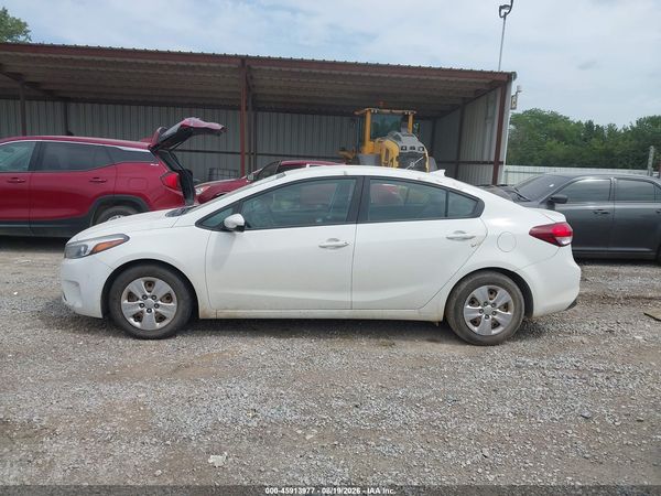 2017 KIA FORTE LX