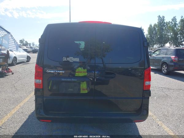 2018 MERCEDES-BENZ METRIS — I119