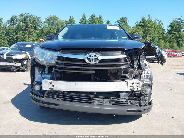 2016 TOYOTA HIGHLANDER XLE V6