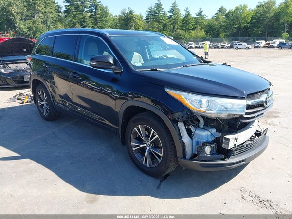 2016 TOYOTA HIGHLANDER XLE V6