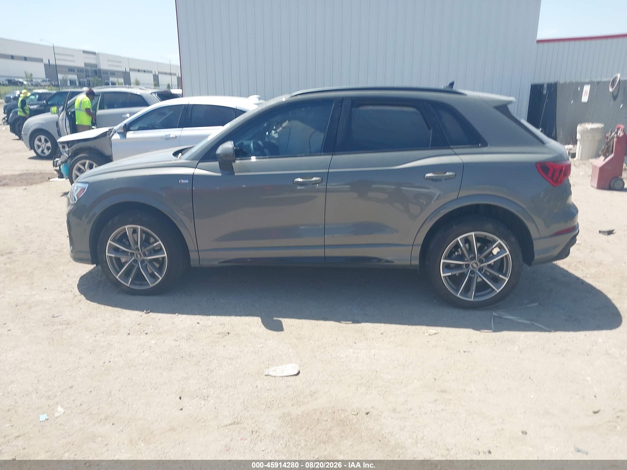 2025 AUDI Q3