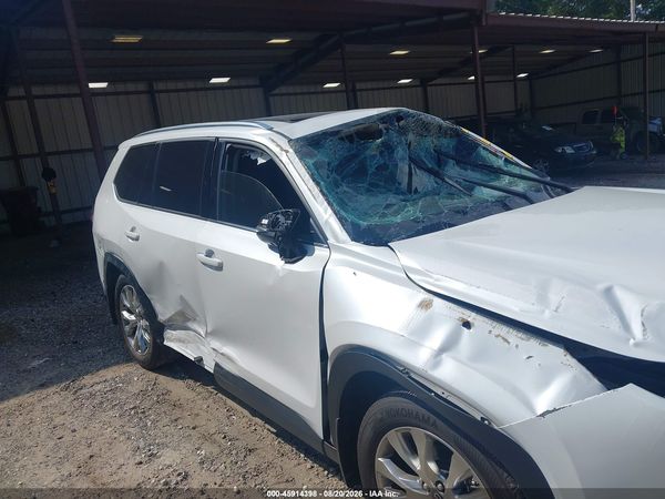 2024 TOYOTA GRAND HIGHLANDER LIMITED