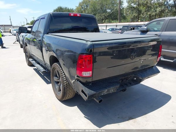 2017 RAM 1500 EXPRESS  4X4 6'4 BOX — I3
