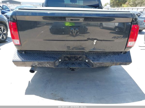2017 RAM 1500 EXPRESS  4X4 6'4 BOX — I6