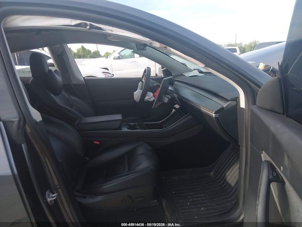 2020 TESLA MODEL Y