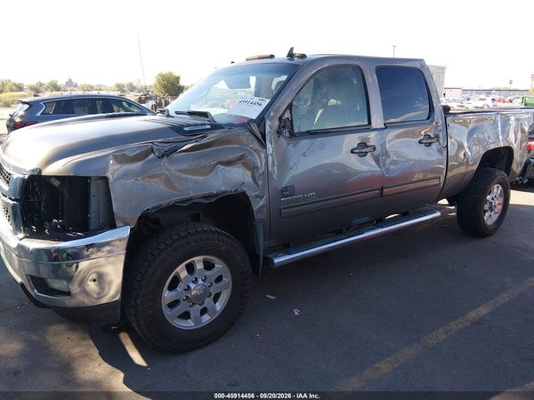 2012 CHEVROLET SILVERADO 3500HD LTZ — I6