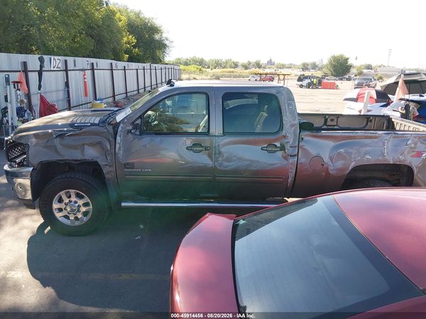 2012 CHEVROLET SILVERADO 3500HD LTZ — I117