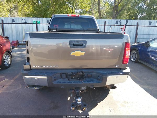 2012 CHEVROLET SILVERADO 3500HD LTZ — I119