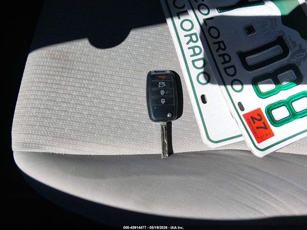 2017 KIA SEDONA L
