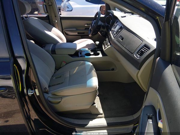 2017 KIA SEDONA L