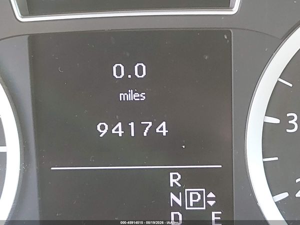 2017 INFINITI QX30 LUXURY