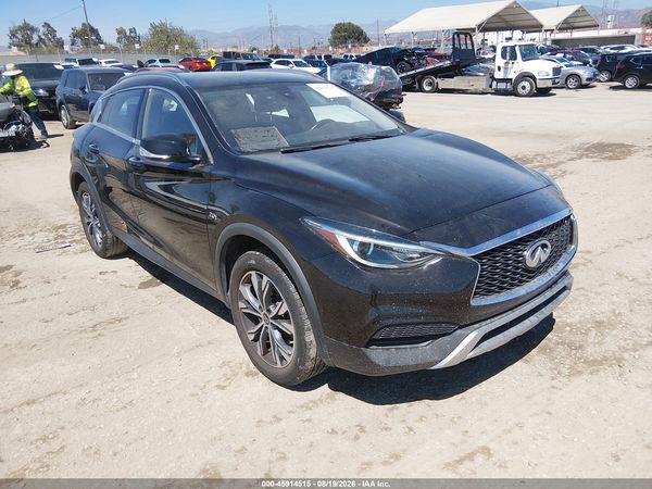 2017 INFINITI QX30 LUXURY