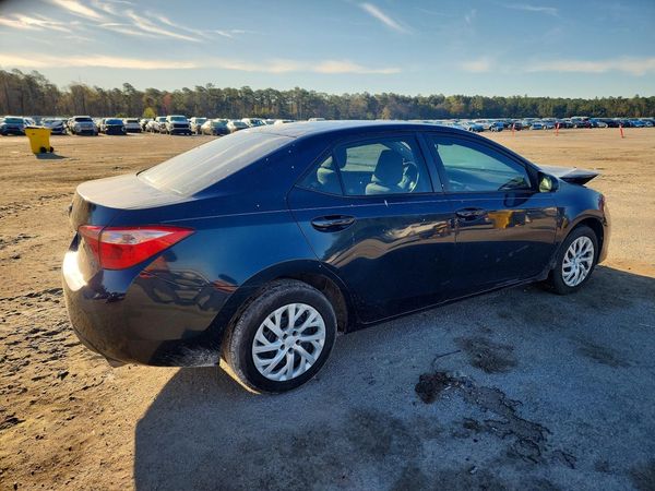 2017 TOYOTA COROLLA