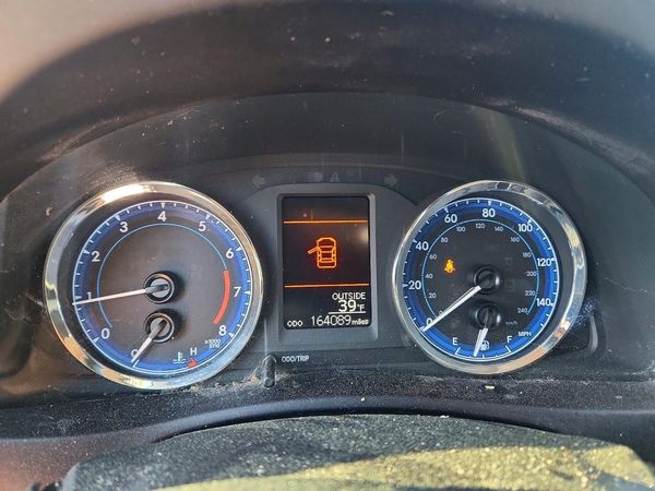 2017 TOYOTA COROLLA