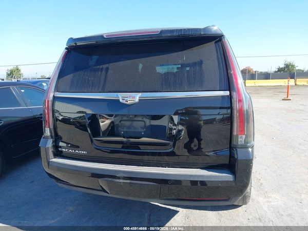2017 CADILLAC ESCALADE LUXURY