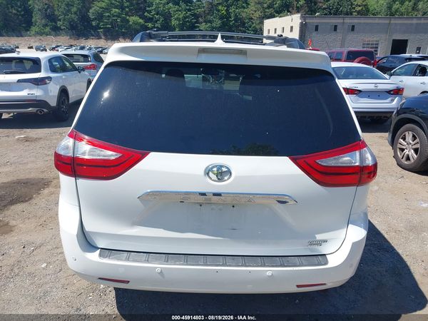 2015 TOYOTA SIENNA