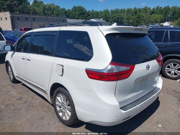 2015 TOYOTA SIENNA