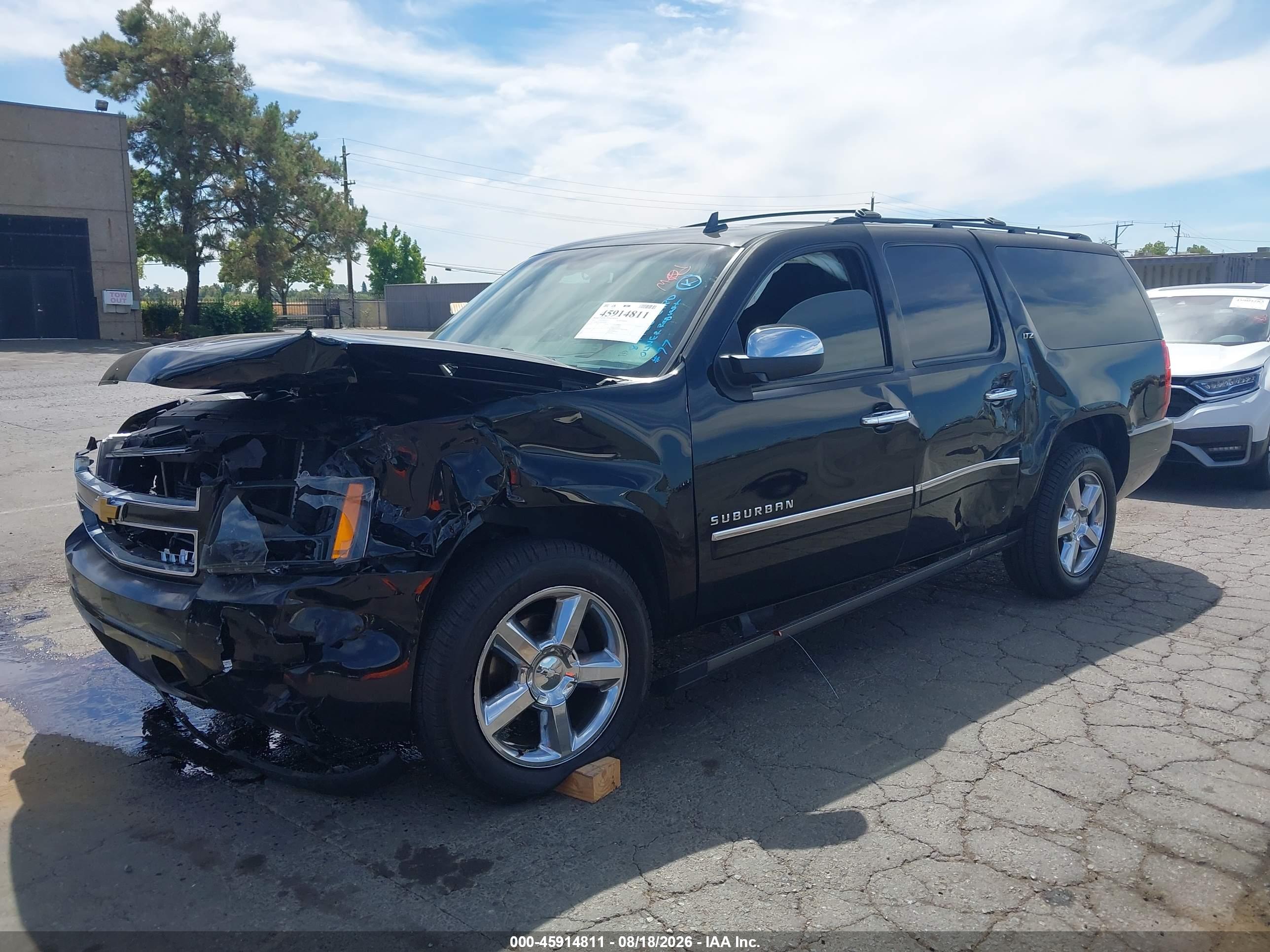 2013 CHEVROLET SUBURBAN LTZ — I2