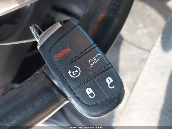 2016 JEEP GRAND CHEROKEE HIGH ALTITUDE — I11