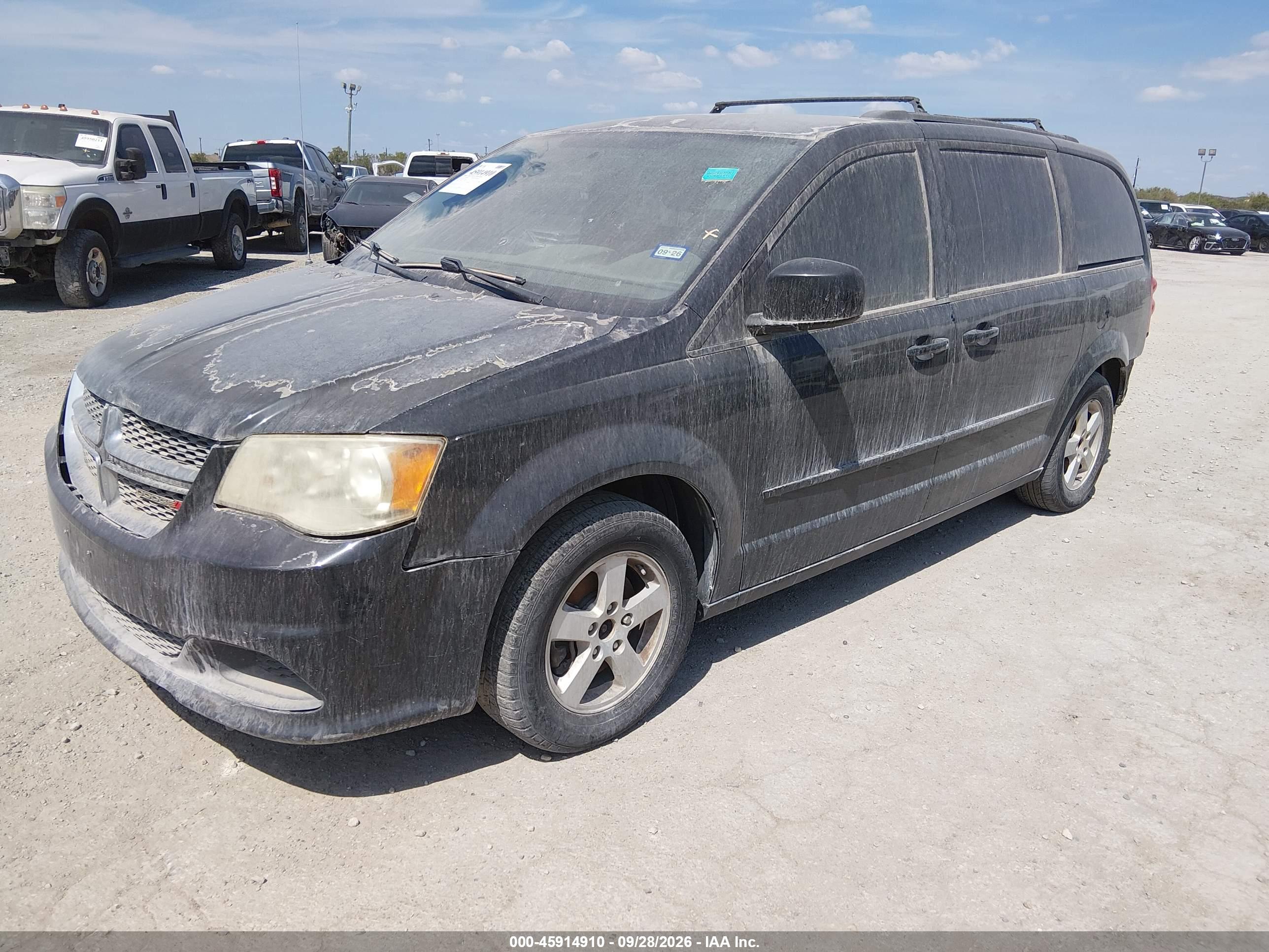 2012 DODGE GRAND CARAVAN SXT — I2
