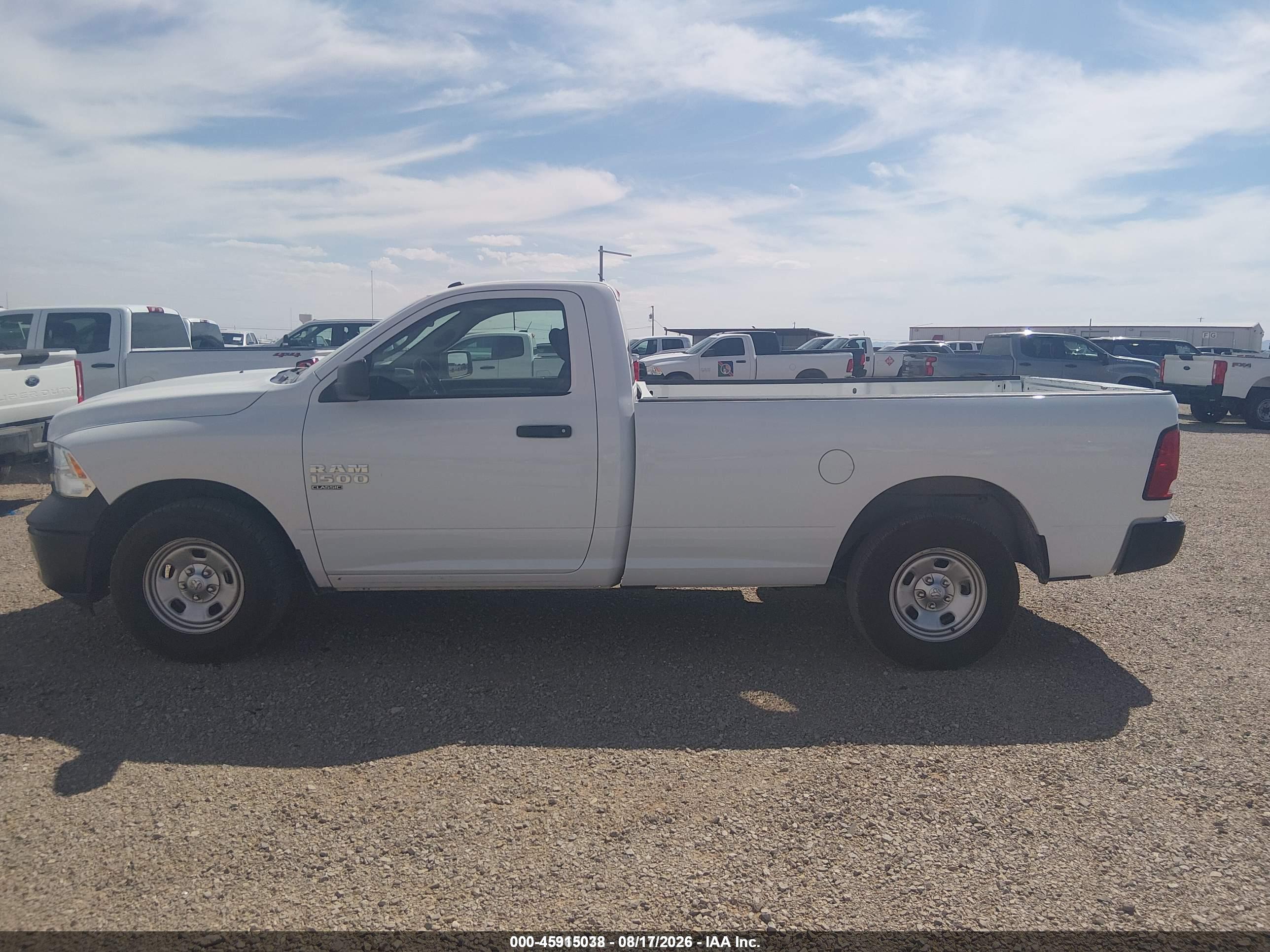 2019 RAM 1500 CLASSIC TRADESMAN  4X2 8' BOX