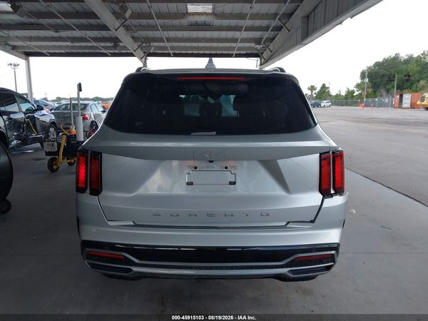 2022 KIA SORENTO S