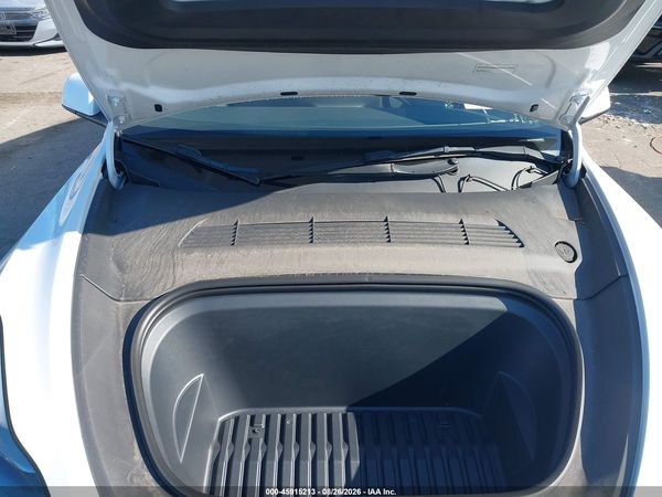 2023 TESLA MODEL Y — I10
