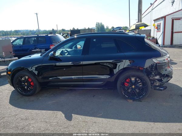 2026 PORSCHE MACAN GTS