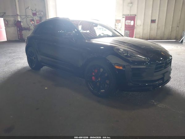 2026 PORSCHE MACAN GTS