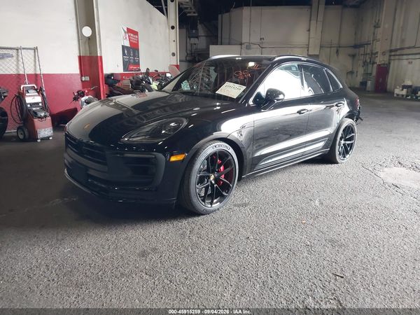 2026 PORSCHE MACAN GTS
