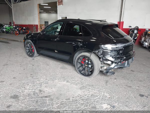 2026 PORSCHE MACAN GTS