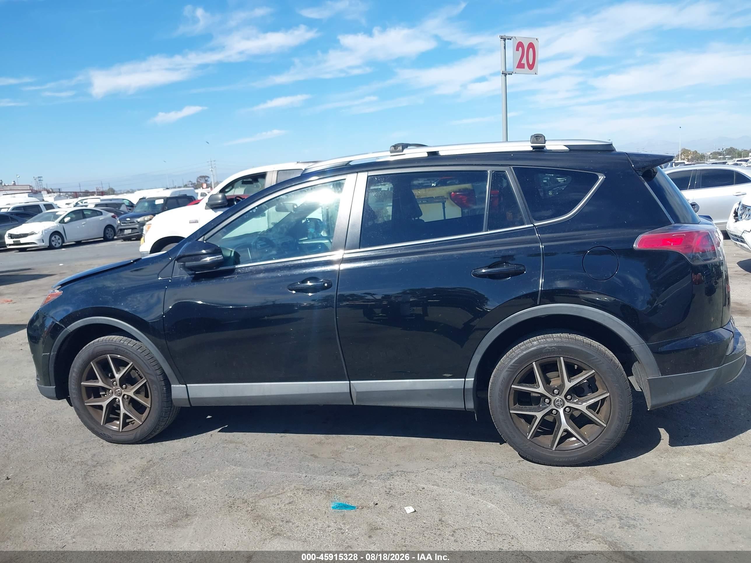 2016 TOYOTA RAV4 SE