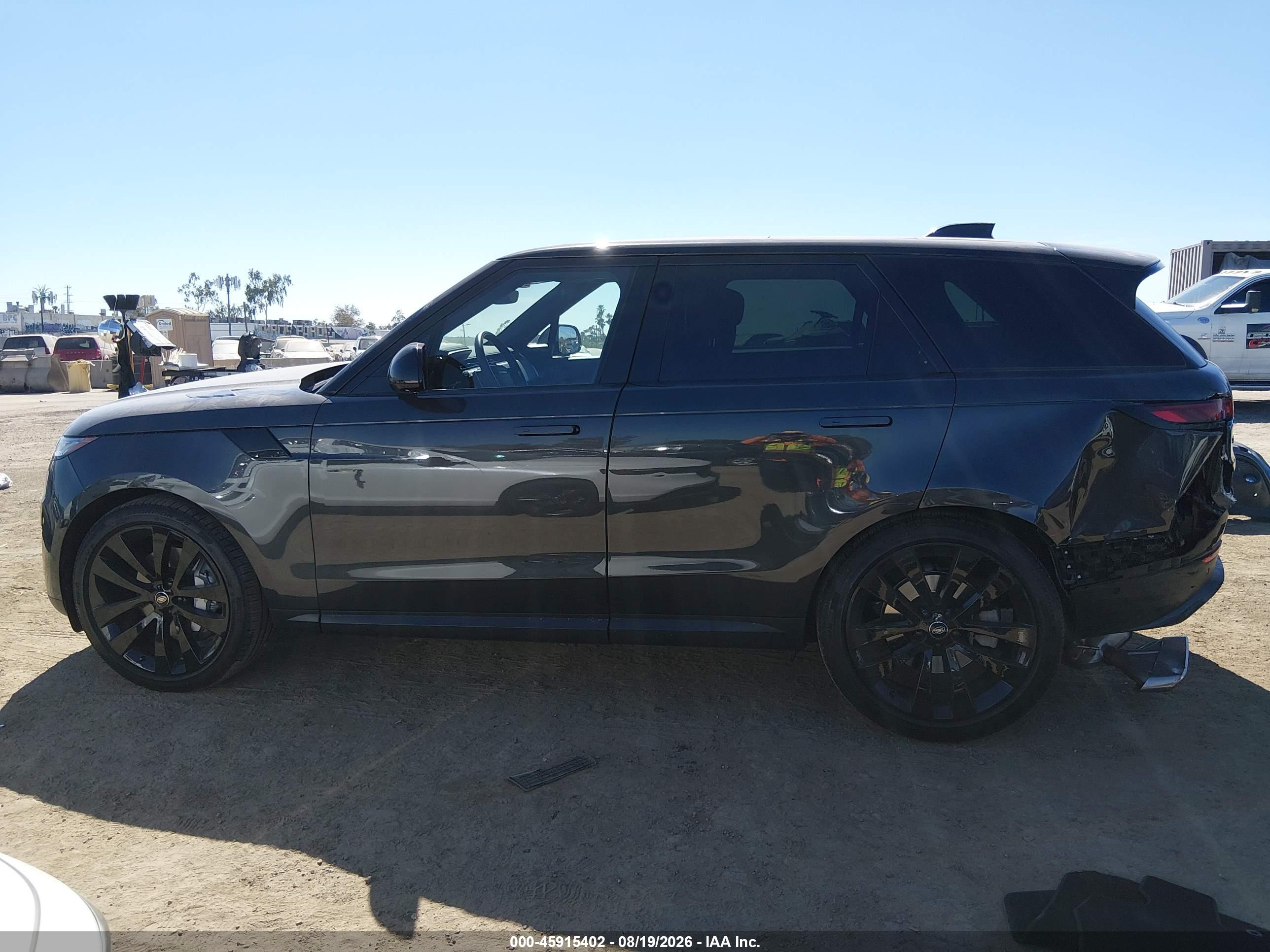 2025 LAND ROVER RANGE ROVER SPORT P360 SE