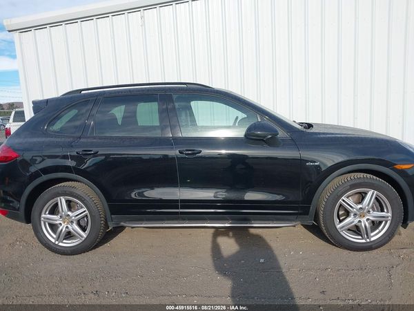 2014 PORSCHE CAYENNE