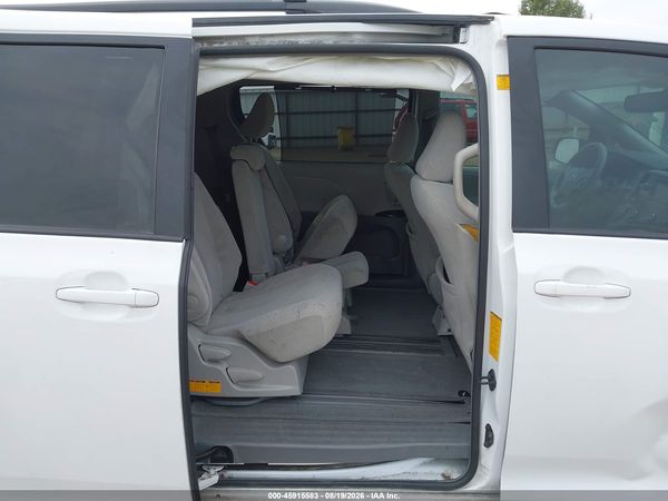 2012 TOYOTA SIENNA LE V6 8 PASSENGER — I8
