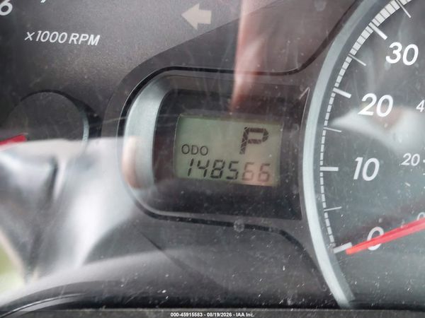 2012 TOYOTA SIENNA LE V6 8 PASSENGER — I118