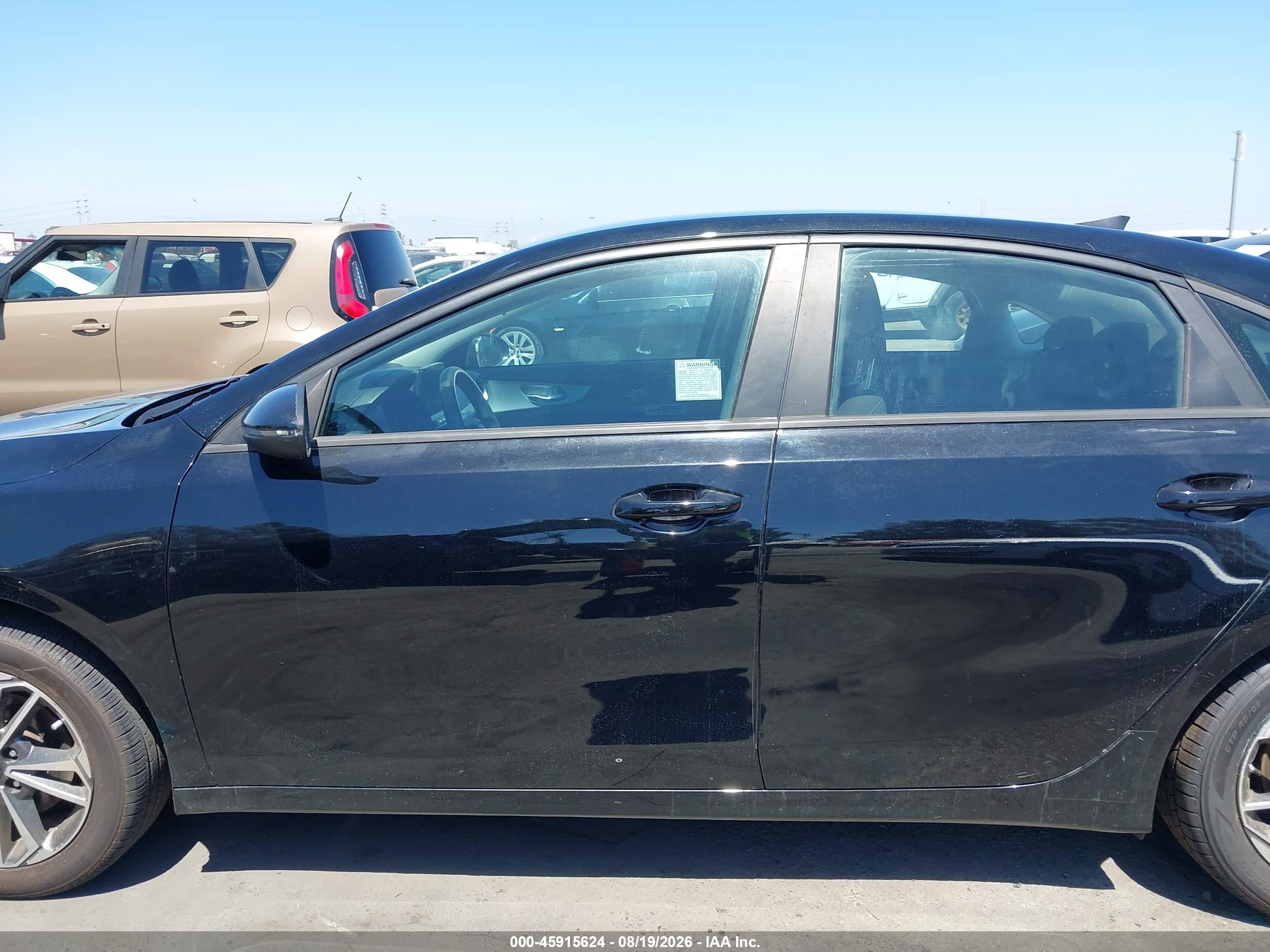 2023 KIA FORTE LXS