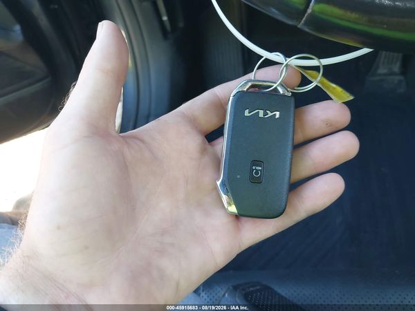 2022 KIA K5 EX