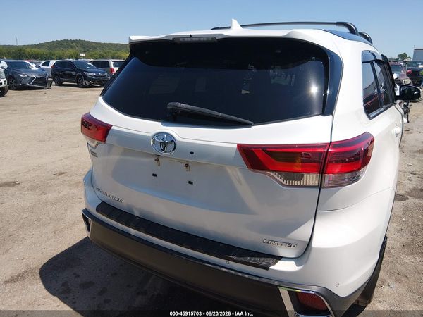 2018 TOYOTA HIGHLANDER LIMITED