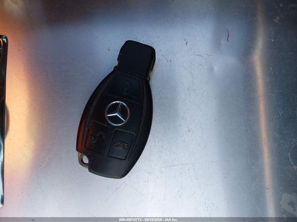 2017 MERCEDES-BENZ METRIS