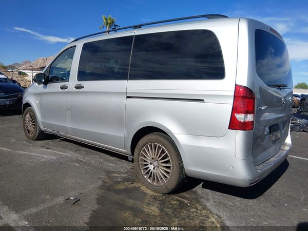 2017 MERCEDES-BENZ METRIS